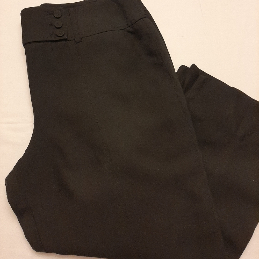 Ann Taylor Black Cropped Pants